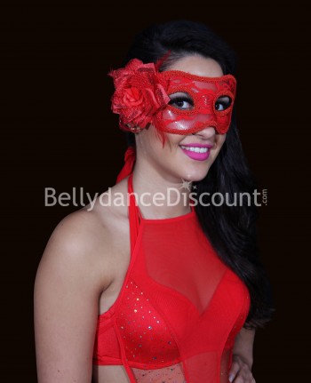 Masque dentelle et fleur rouge