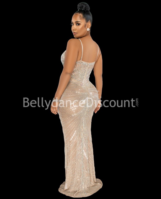 Vestido de baile beige transparente con pedrería