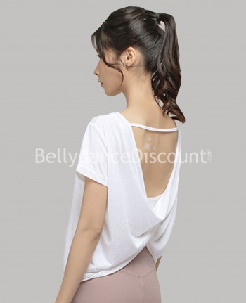 Camiseta de baile blanca escotada en la espalda