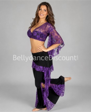 Conjunto violeta en encaje...