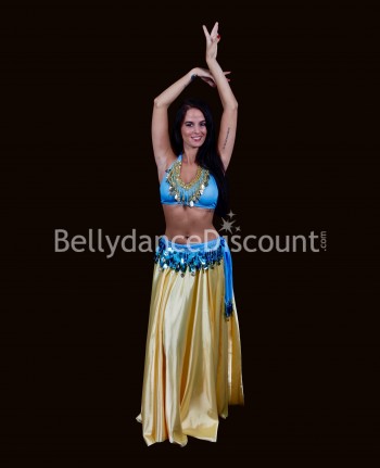 Magnifique costume de danse orientale pour professionnelles et  intérmédiaires pour vos plus belles performances. L'ensemble est composé de  2 pièces 